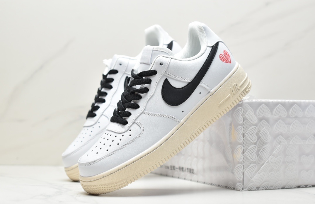 Nike Air Force 1 Low