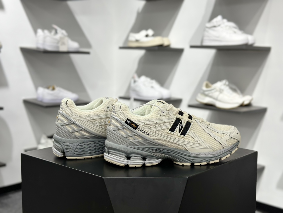 New Balance U1906ROC