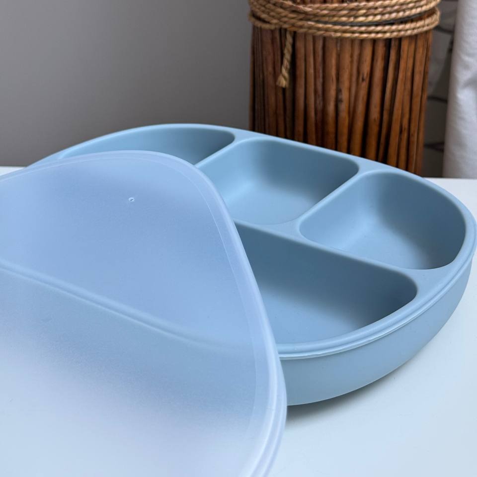 Тарілка на присоску на 4 секції Блакитний (dasty blue)