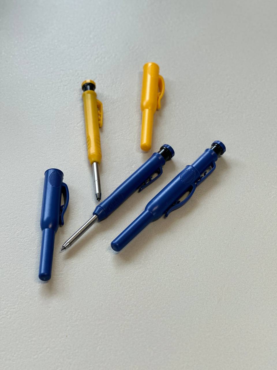 Будівельний олівець(технічний олівець)