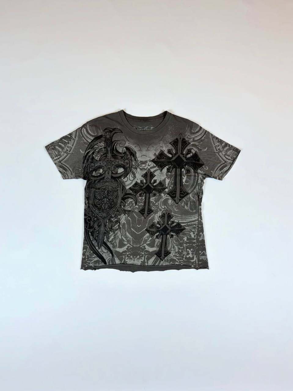 Konflic grunge cropped t shirt