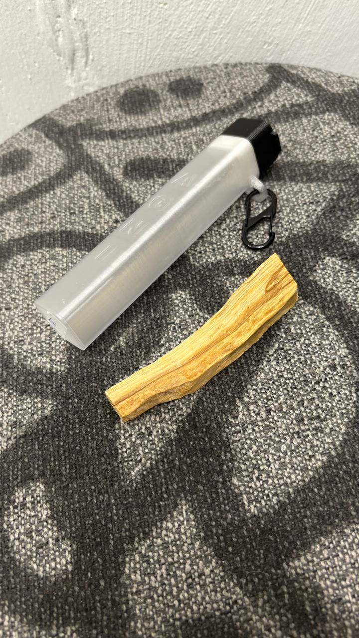 ПАЛОСАНТ В КЕЙСІ