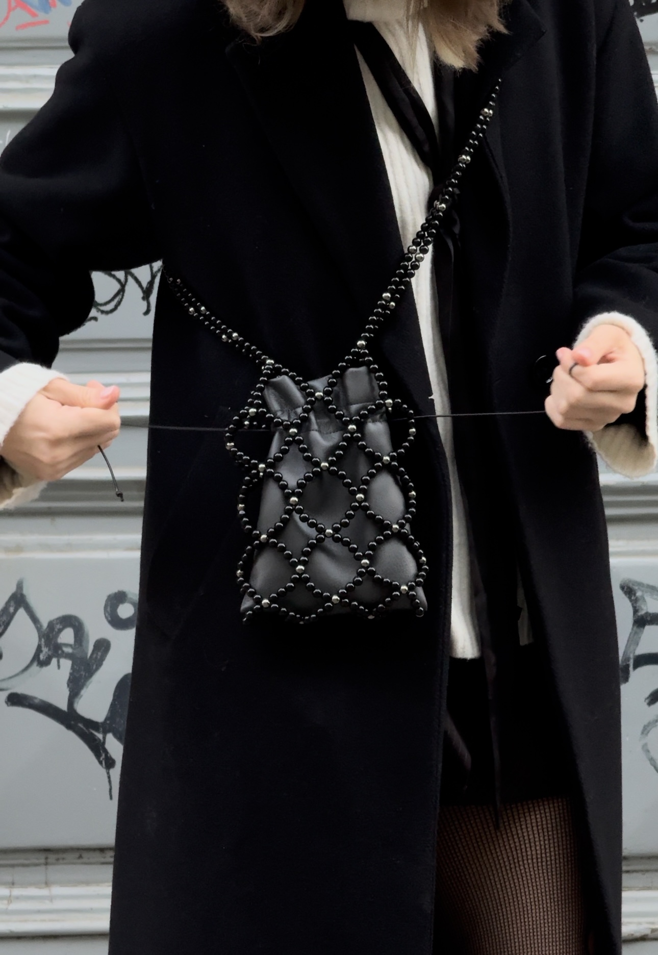 PHONE-bag black pearl