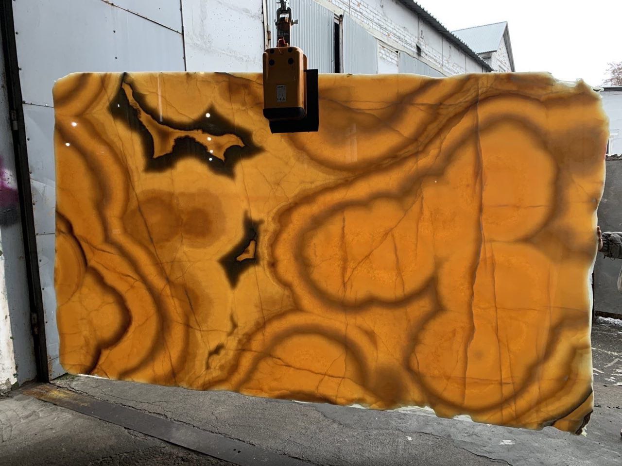 Онікс Naranja Extra