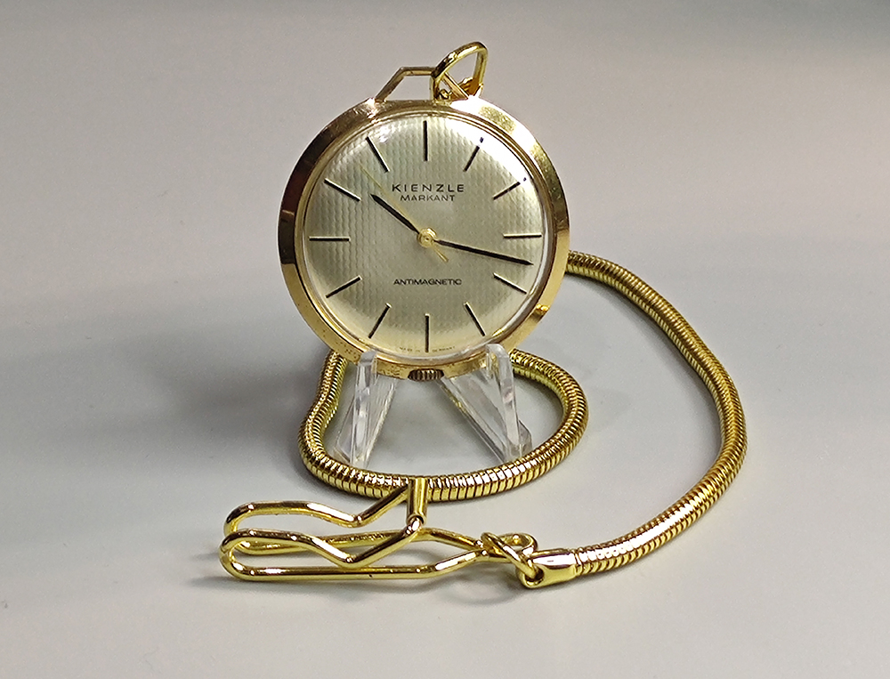 The Kienzle Markant is a men's mechanical pocket watch. Made in Germany.
