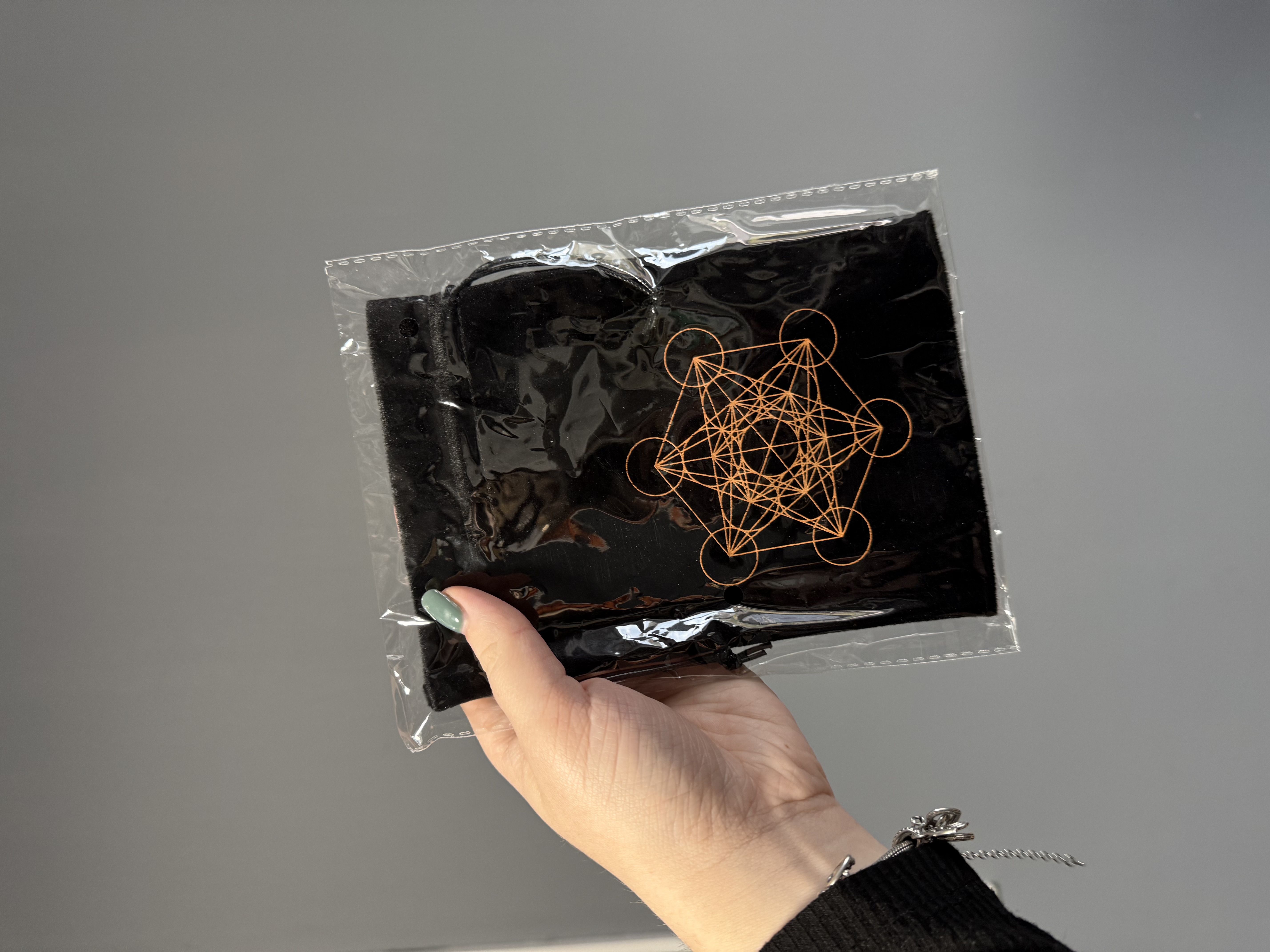 Оксамитовий мішечок «Метатрон» бордовий