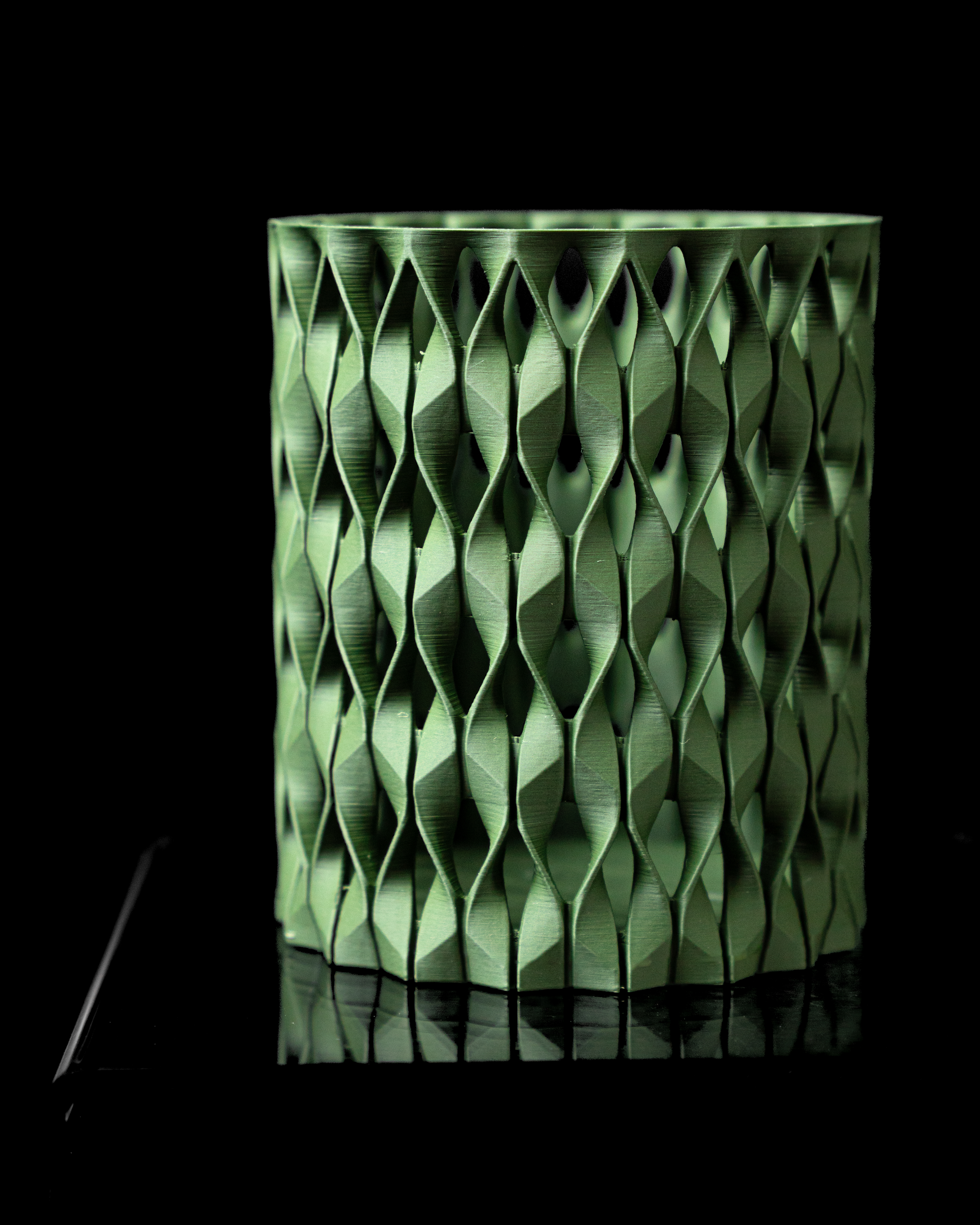 Chain Pencil Holder – Stylish 3D Printed Minimalist Holder