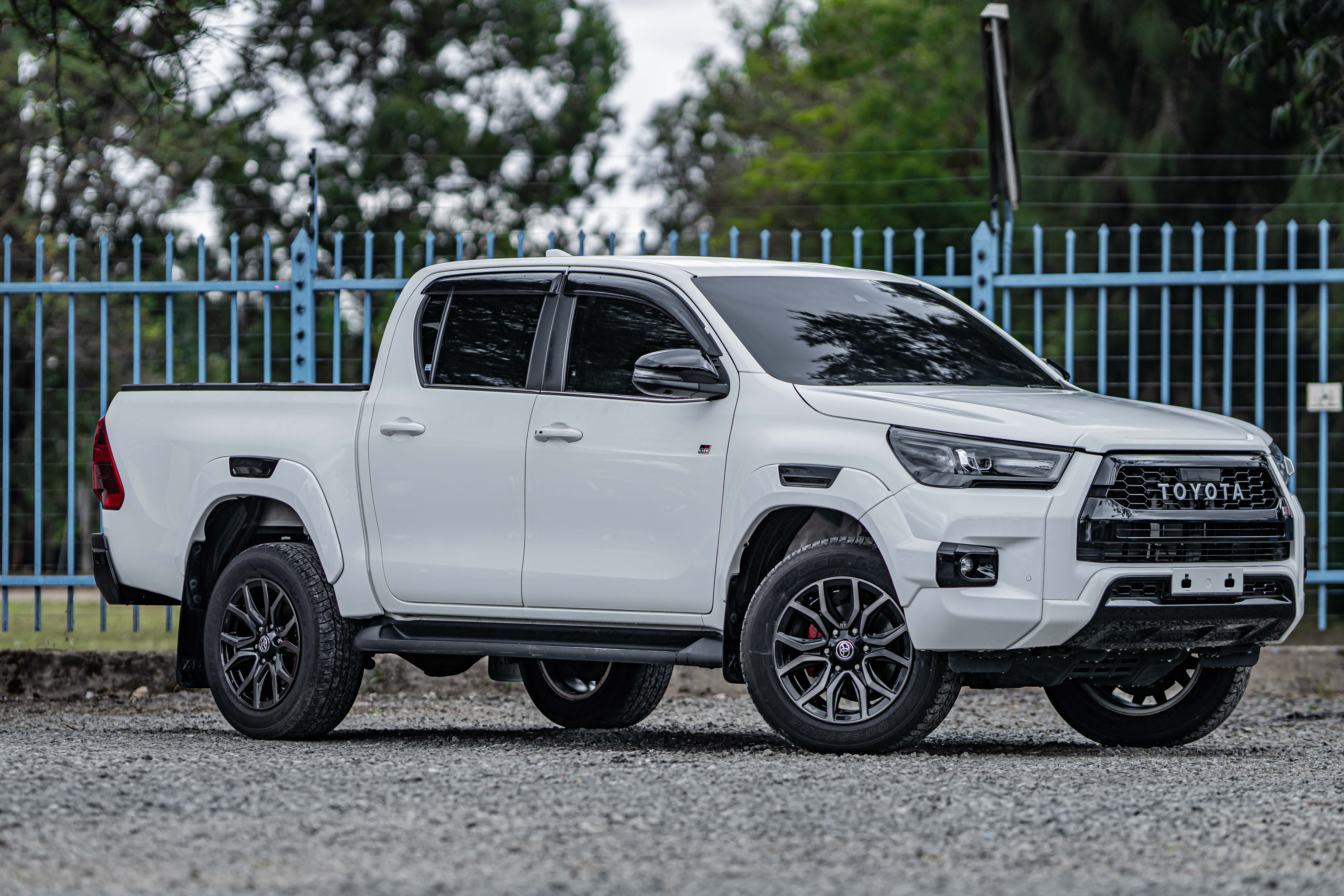 TOYOTA HILUX GR 