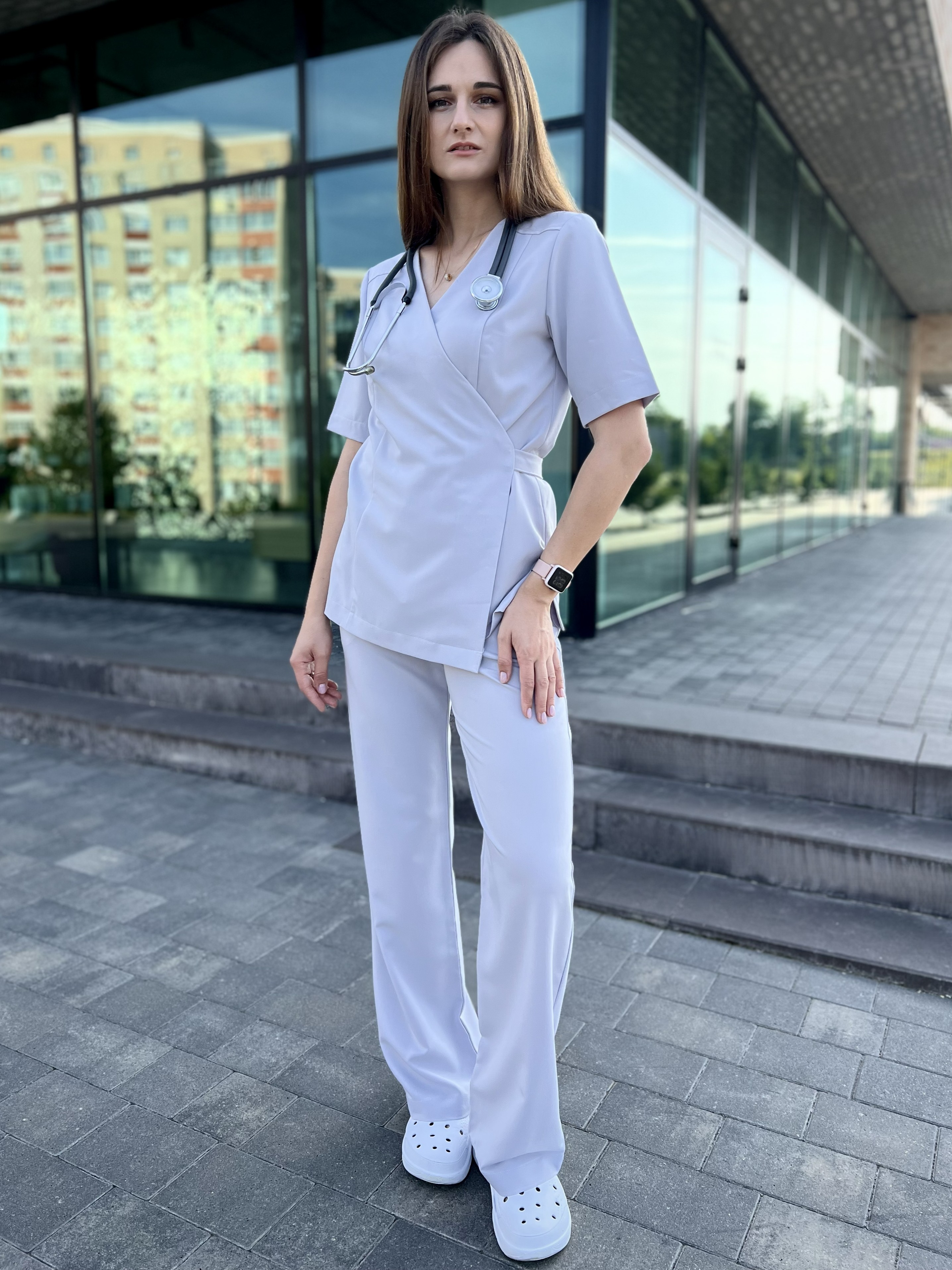 Медичний еластичний костюм "Lira" світло-сірий