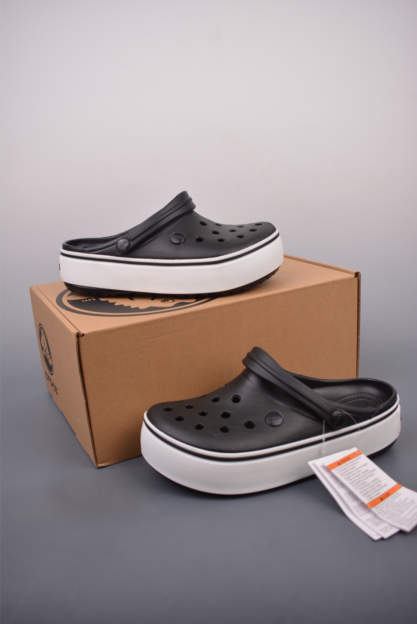 Crocs Summer Beach Clogs 146555