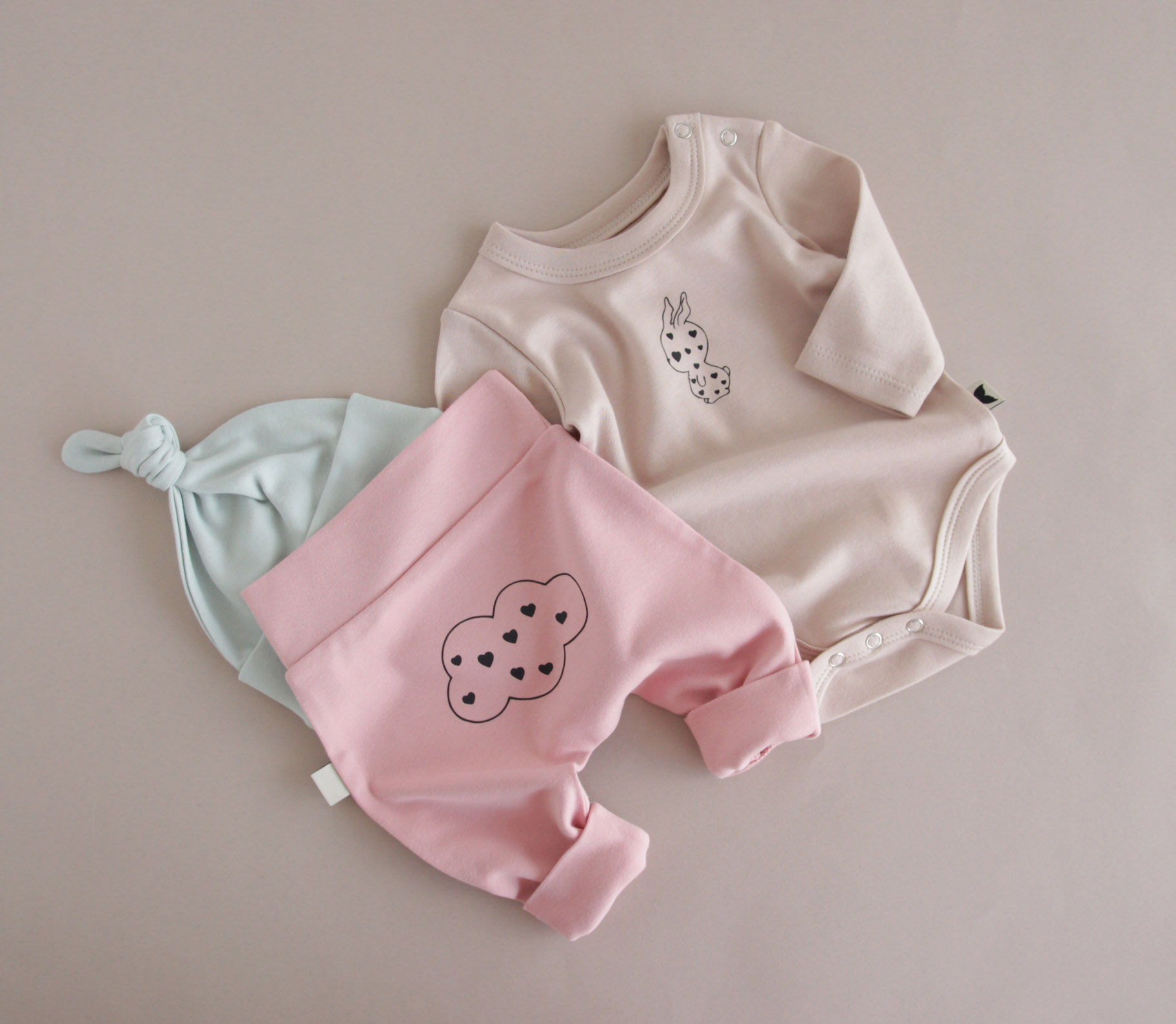 Боді, штанці з хмаринкою та шапочка, комплект з 3 шт