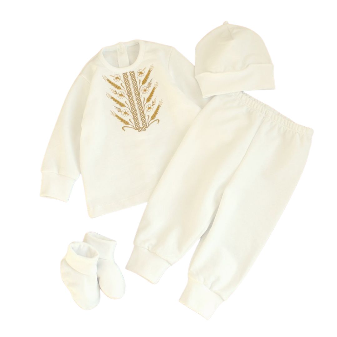 Теплий костюм для хрещення хлопчика з вишитими колосками