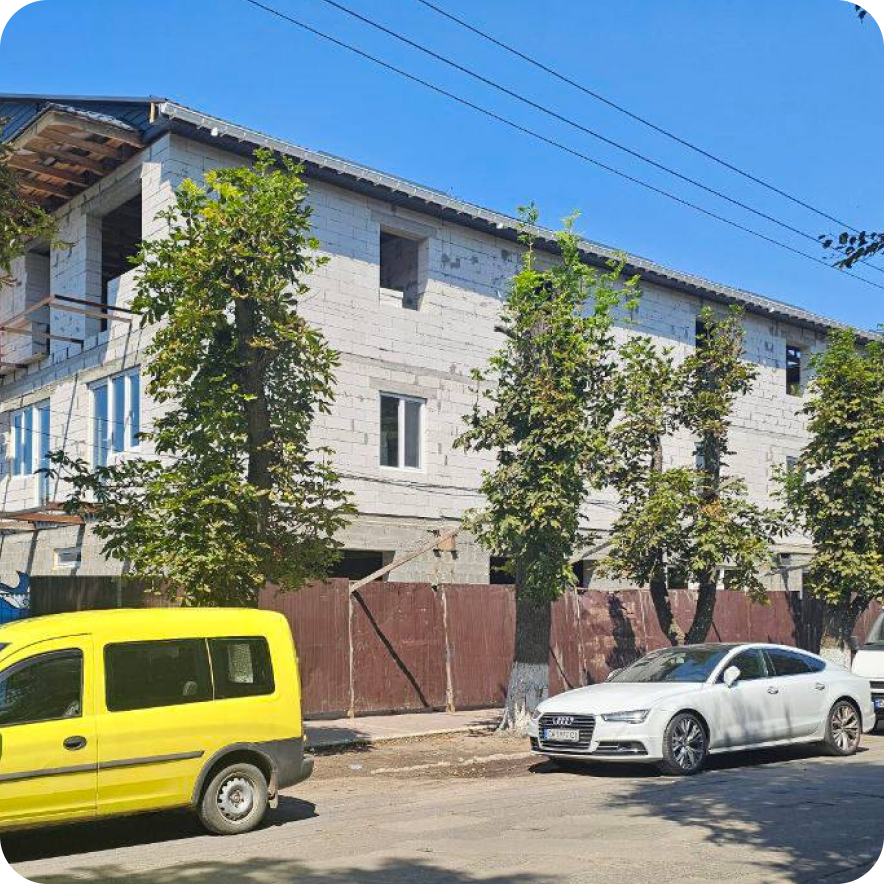 вул. Незалежності України, 84