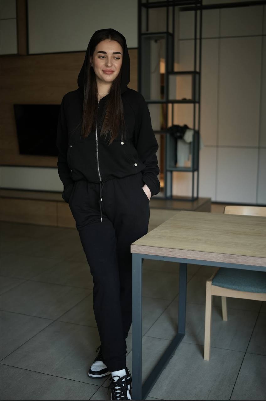 Жіночий костюм "Лінія JV"