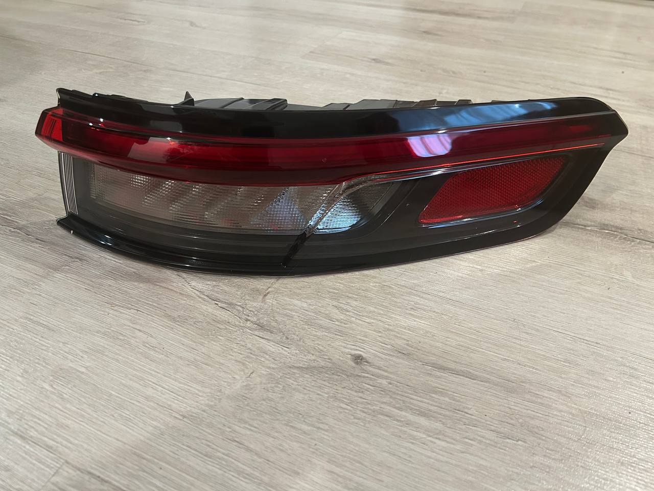 Jeep Grand Cherokee б.у оригінал Права в крило 2021 - 2025 роки