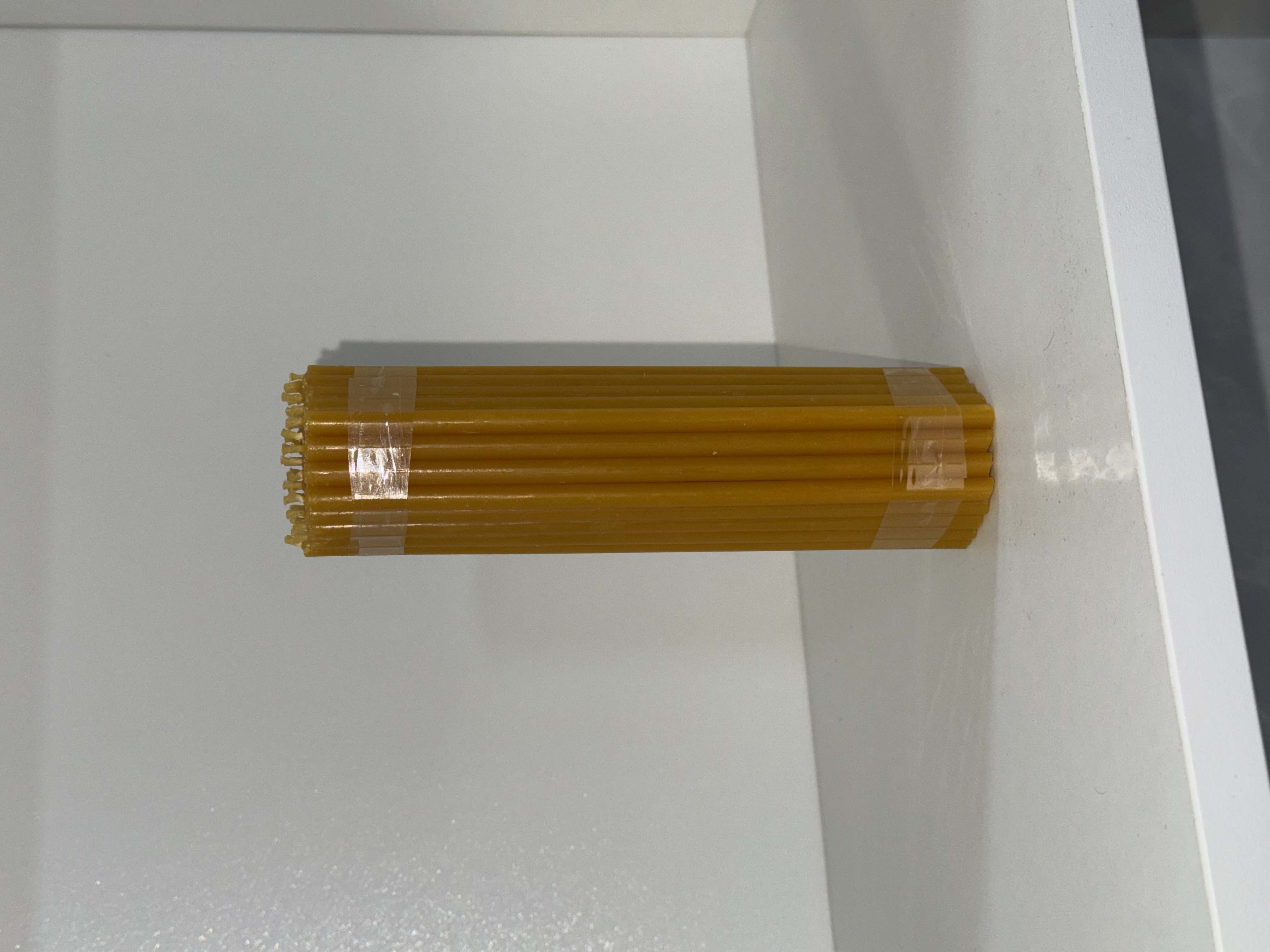 Воскові свічки 16 см жовті