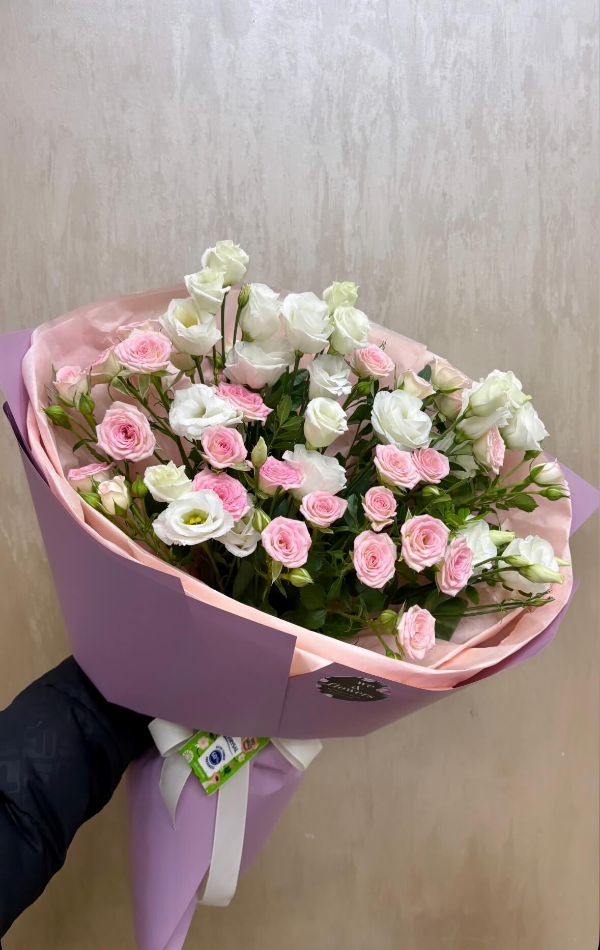 Збірний букет «Ніжний комплімент»