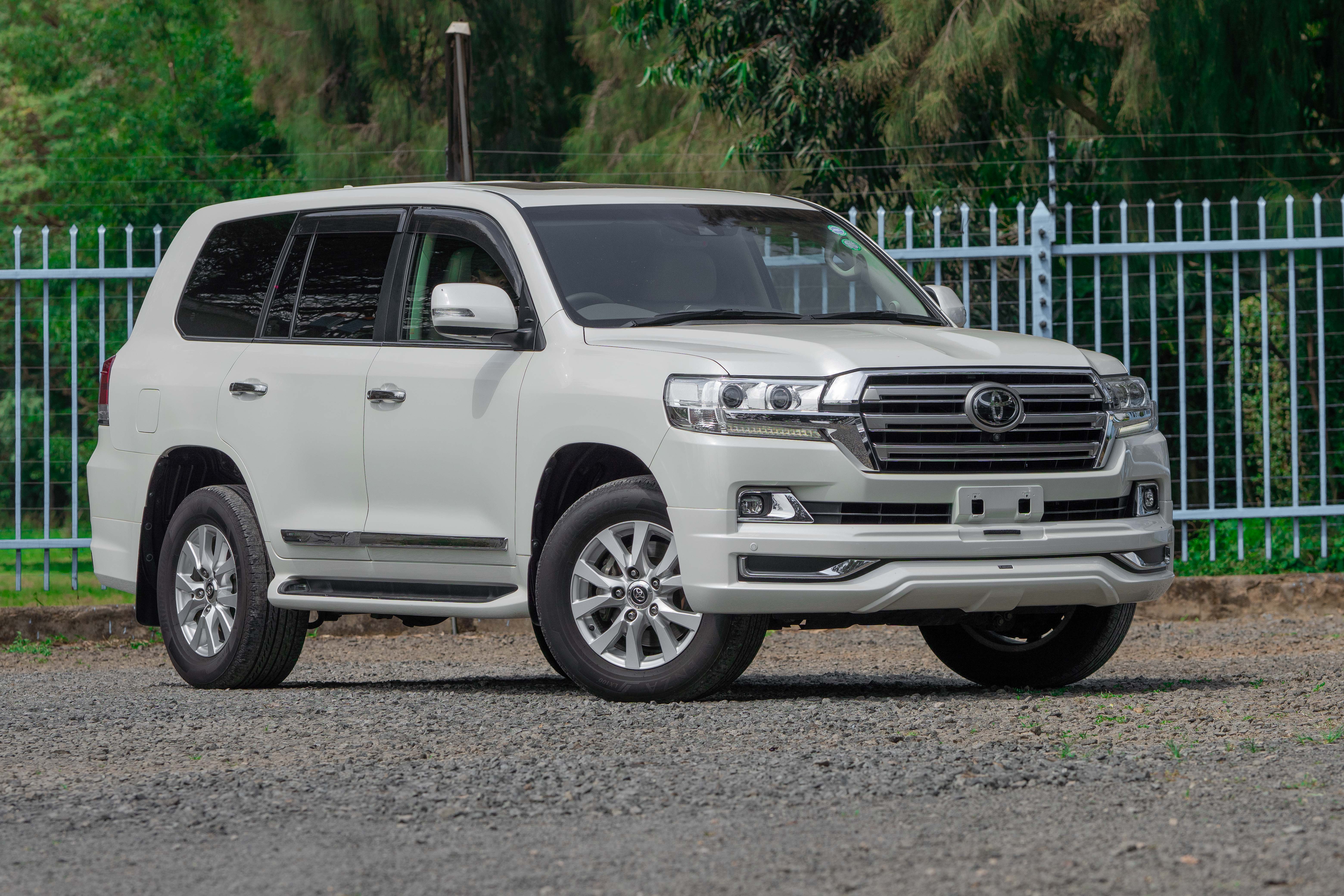 Toyota Landcruiser V8  ZX
