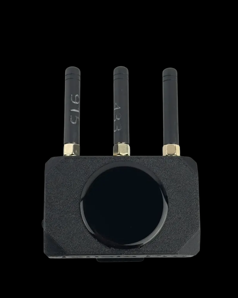 Трьохдіапазонний детектор FPV-дронів та спектрометр "ТЕNЕТА PRO" (433 Мгц/915 Мгц/2.4 Ггц).