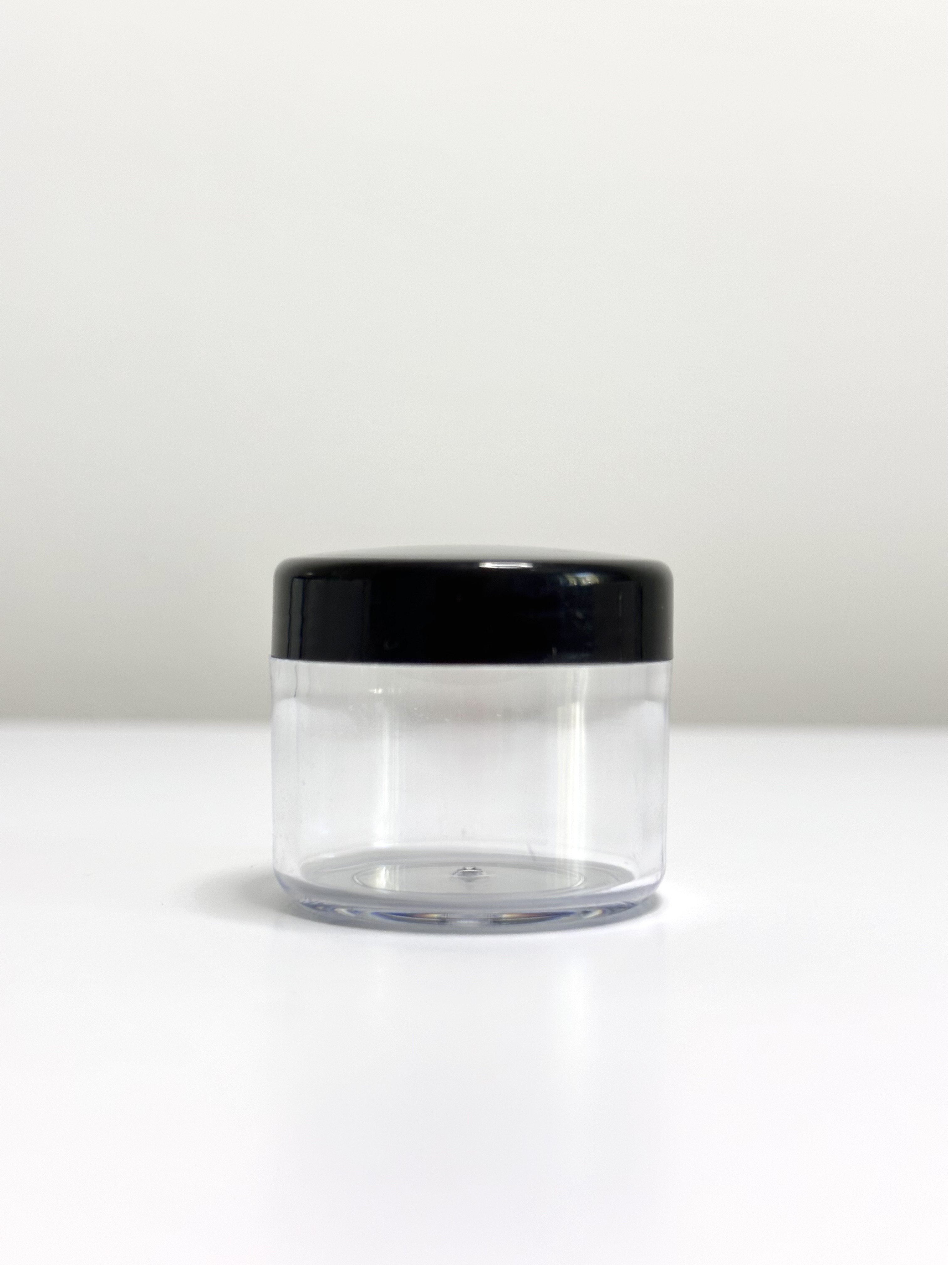 Баночка косметична 20 мл пластикова (чорна кришка)