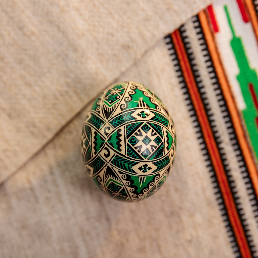 Благодійна писанка "Кутська"