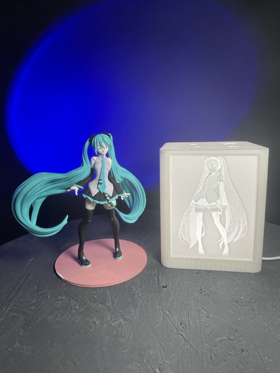 Лампа-світильник-нічник енергонезалежний-Miku Hatsune