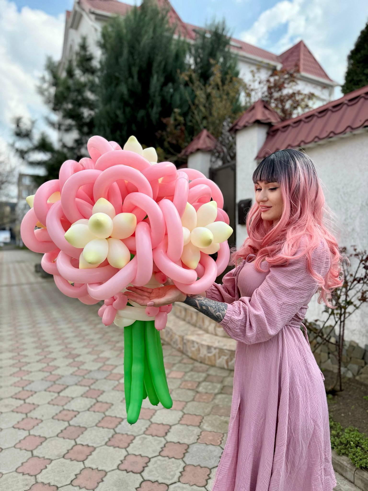 Grand Balloon Peony Bouquet