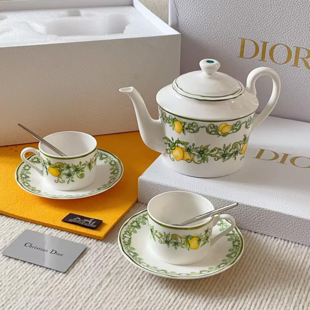 Dior сервіз