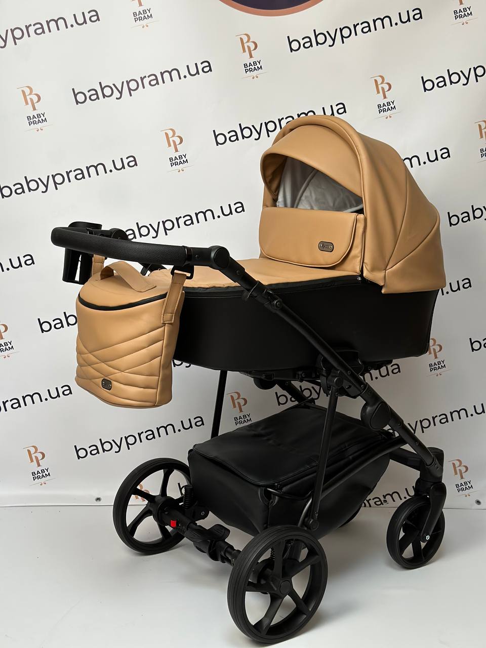 Коляска 2в1 Baby Pram Bailey Premium Black Caramel