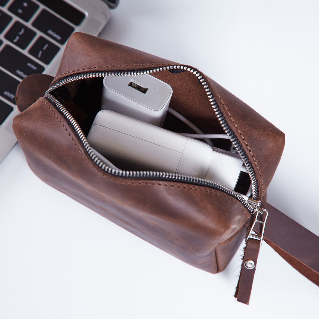 Органайзер для проводів та зарядки Charger