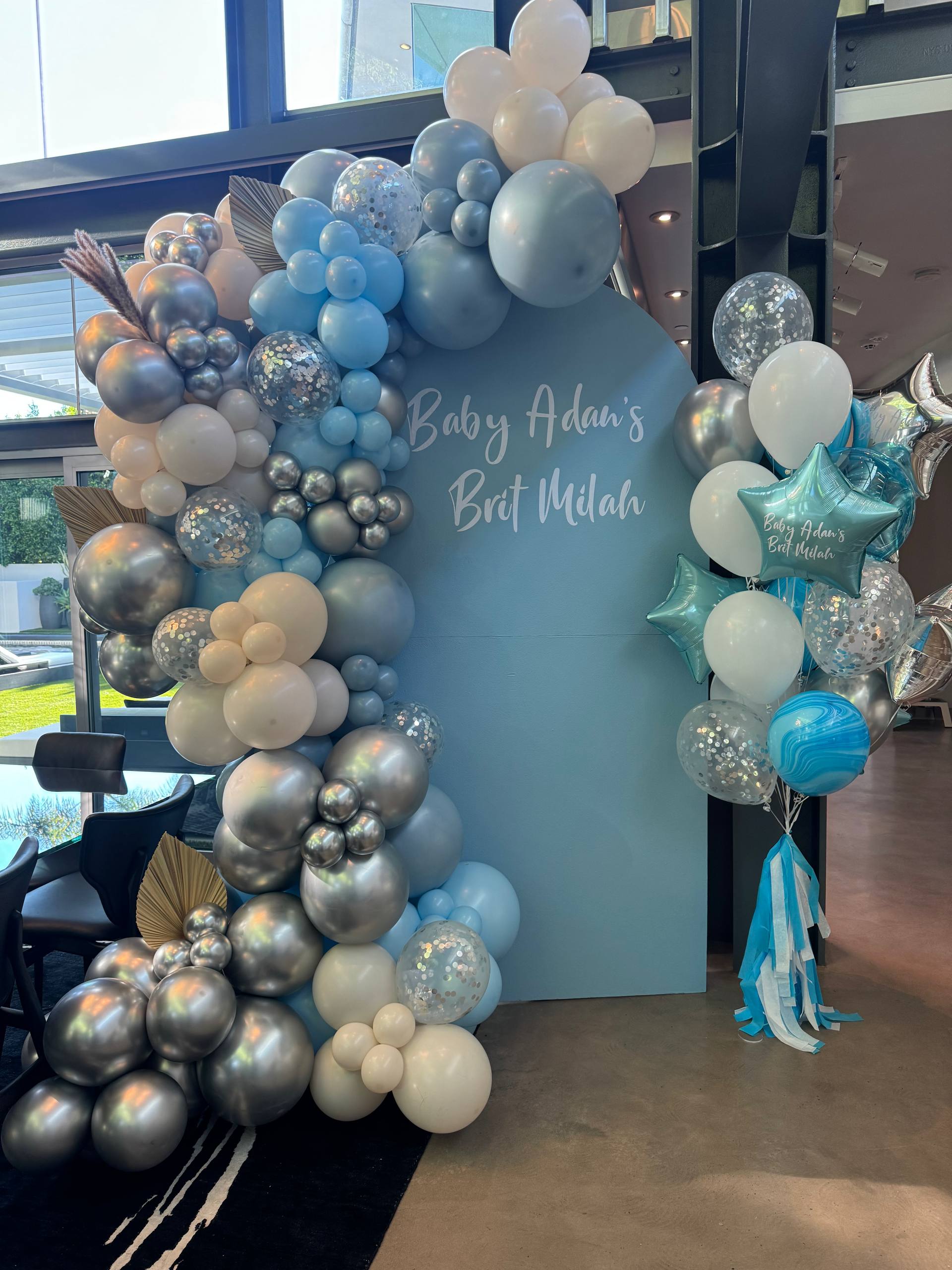 Brit Milah Balloon Backdrop + Helium Bunch