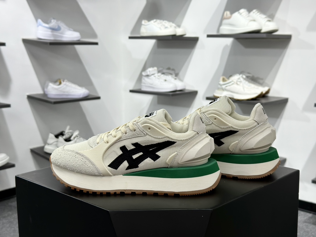 Onitsuka Tiger  MOAGE CO Low 1183B-103