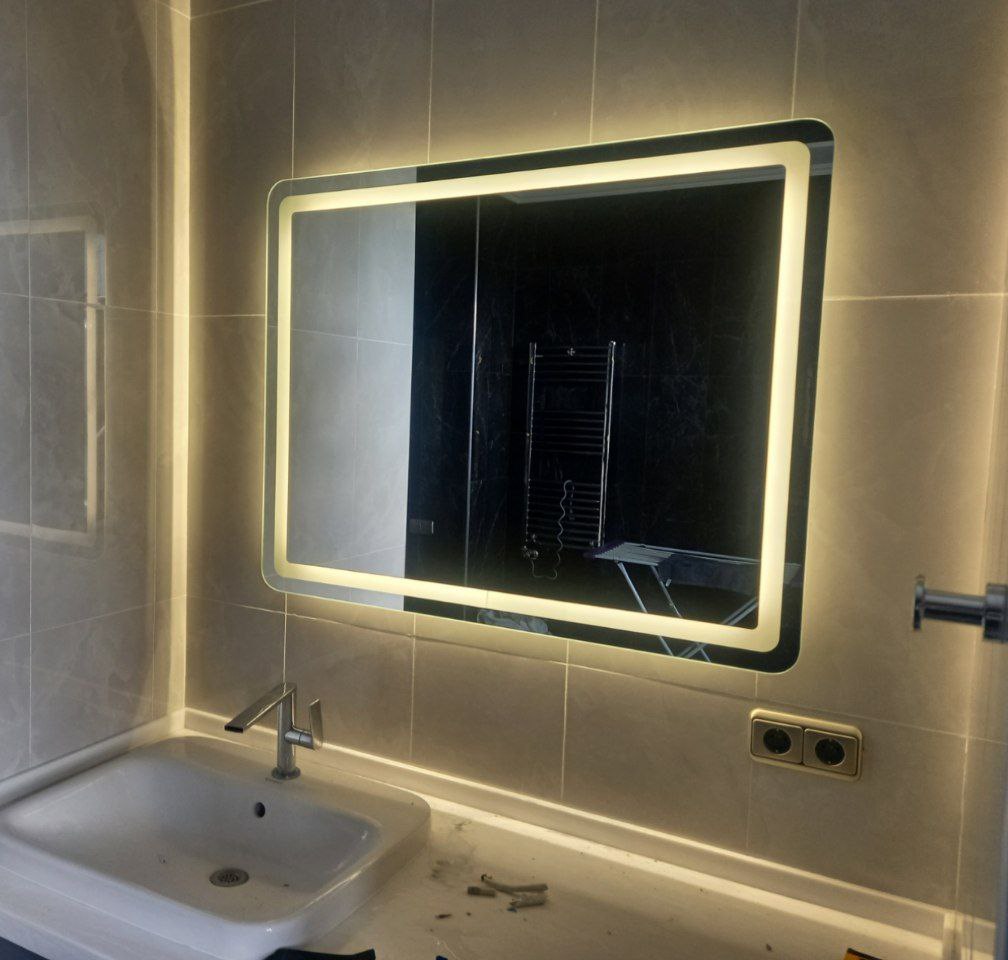 Дзеркало з LED підсвіткою "Monic horizontal plus"