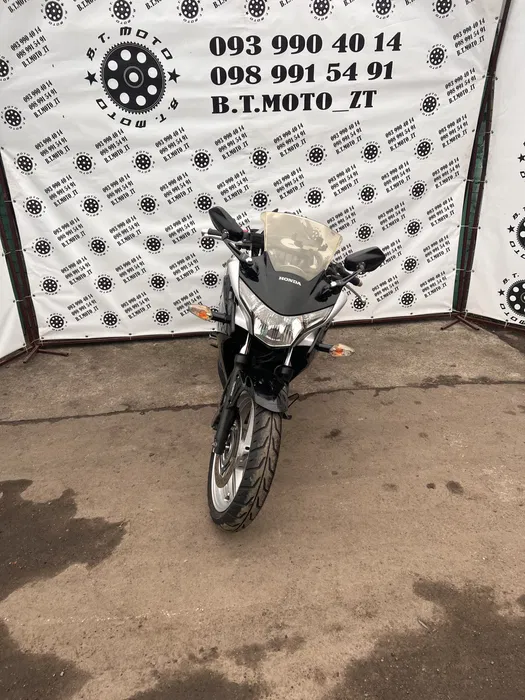 Японський мотоцикл honda cbr 250 r