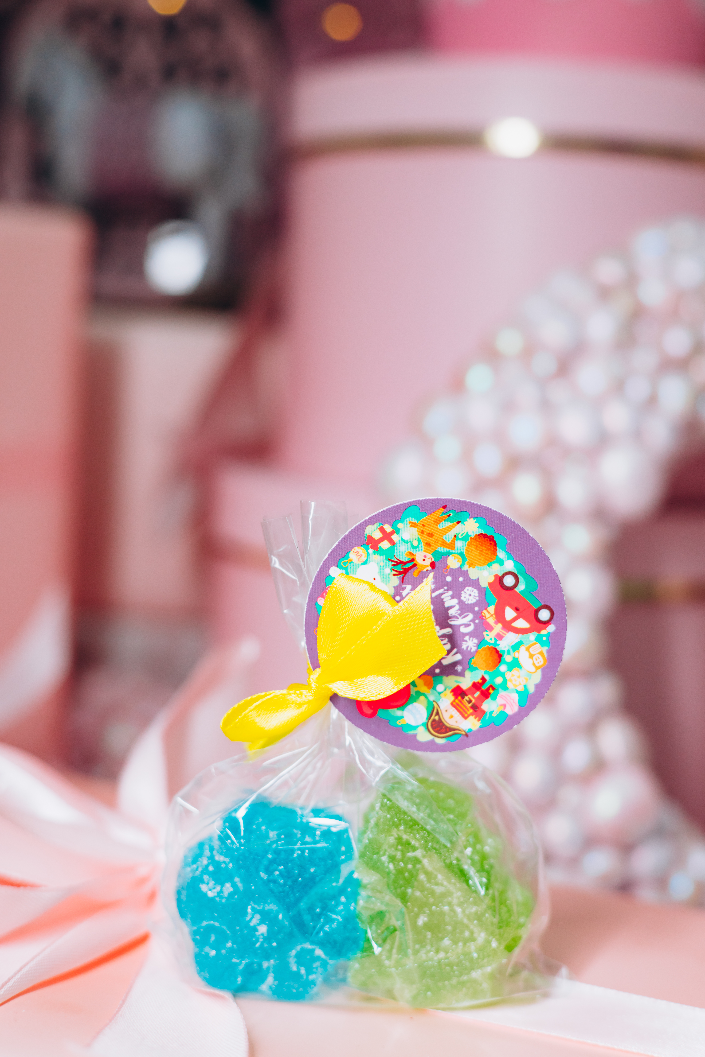 Міні пакуночок діткам (дві зимові фігурки)