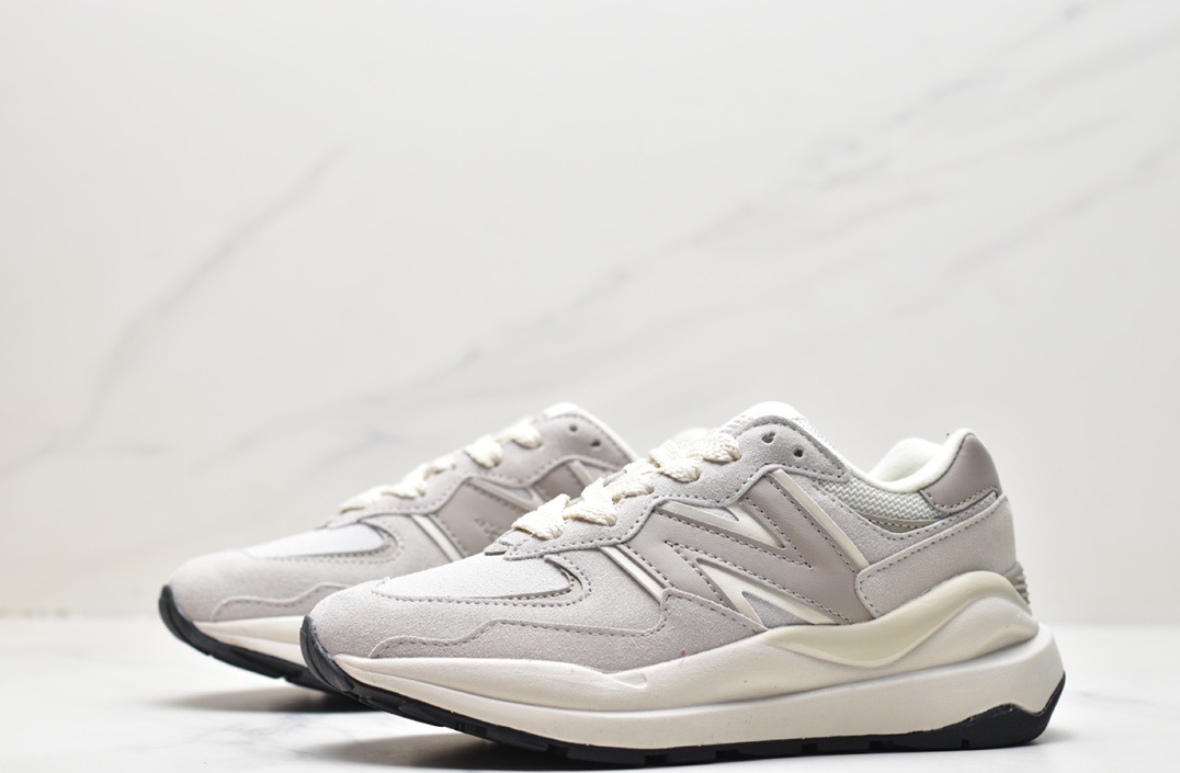 New Balance W5740LT1