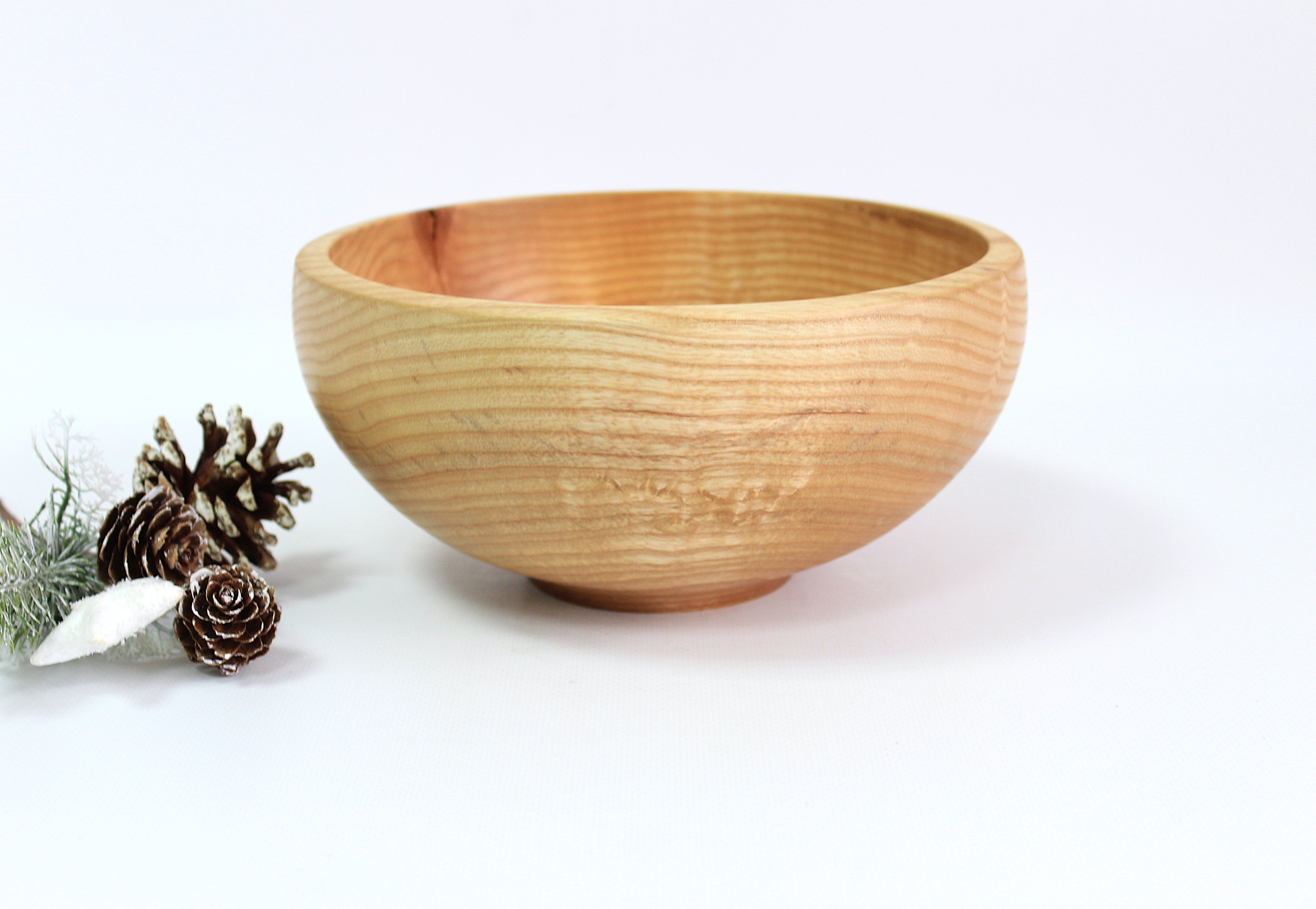 Салатник з ясена ручної роботи