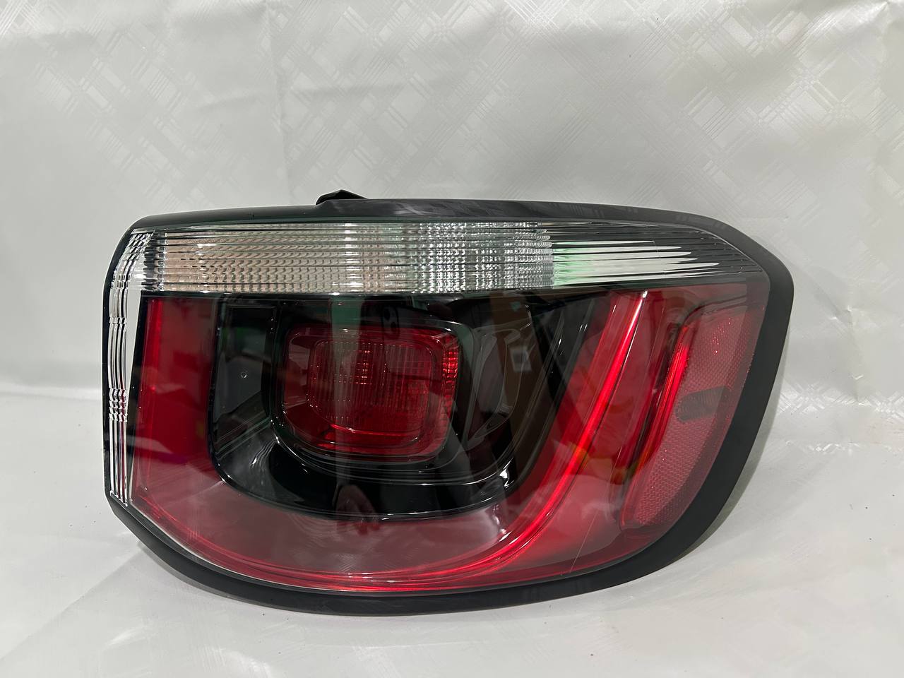 Jeep Compass 2 Права сторона Б/у оригінал (пасажирська сторона в крило)  2017 - 2024 роки