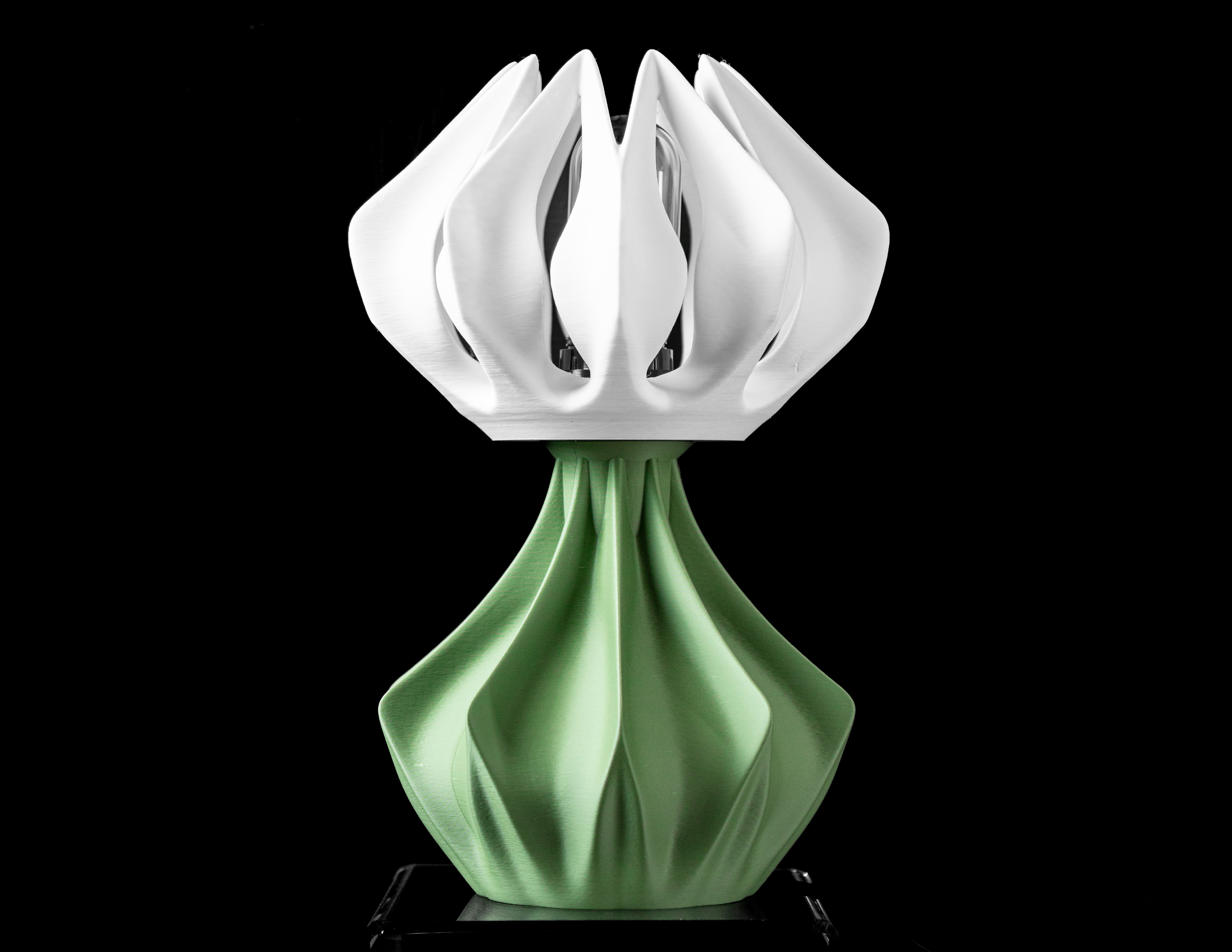 Bloom Table Lamp – Modern 3D Printed Table Lamp
