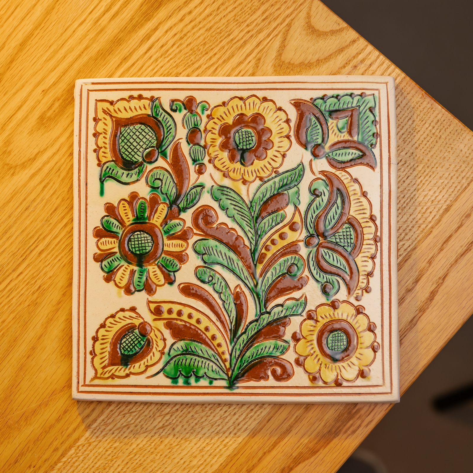 Керамічна плиточка "Квіти", 20*20 см