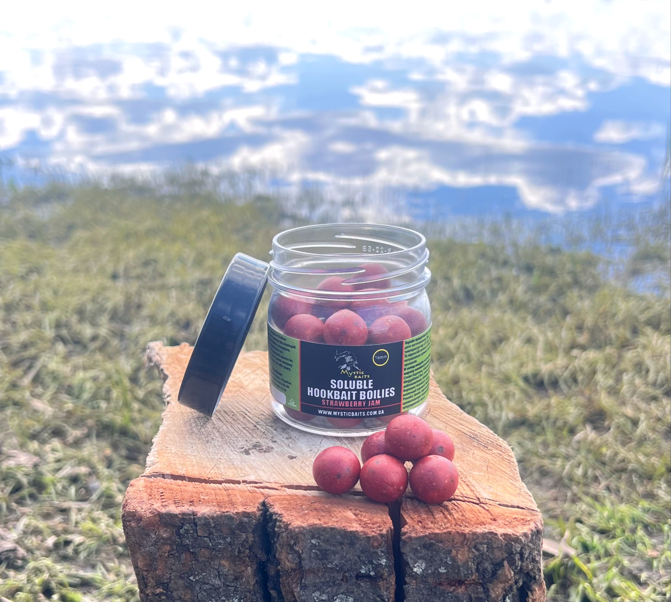 Розчинні бойли Strawberry jam soluble hookbait boilies 16мм.