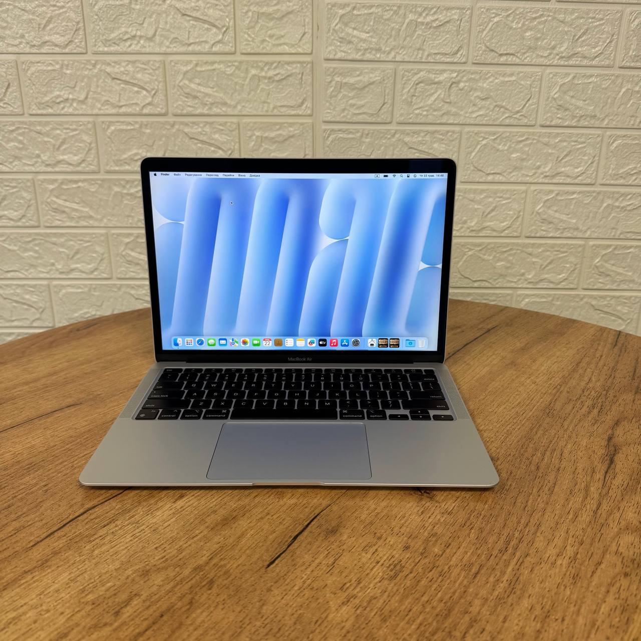 MacBook Air 13 A2337 2020  84 цикли