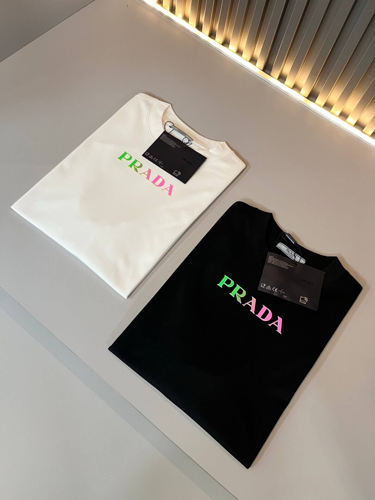 Prada футболка