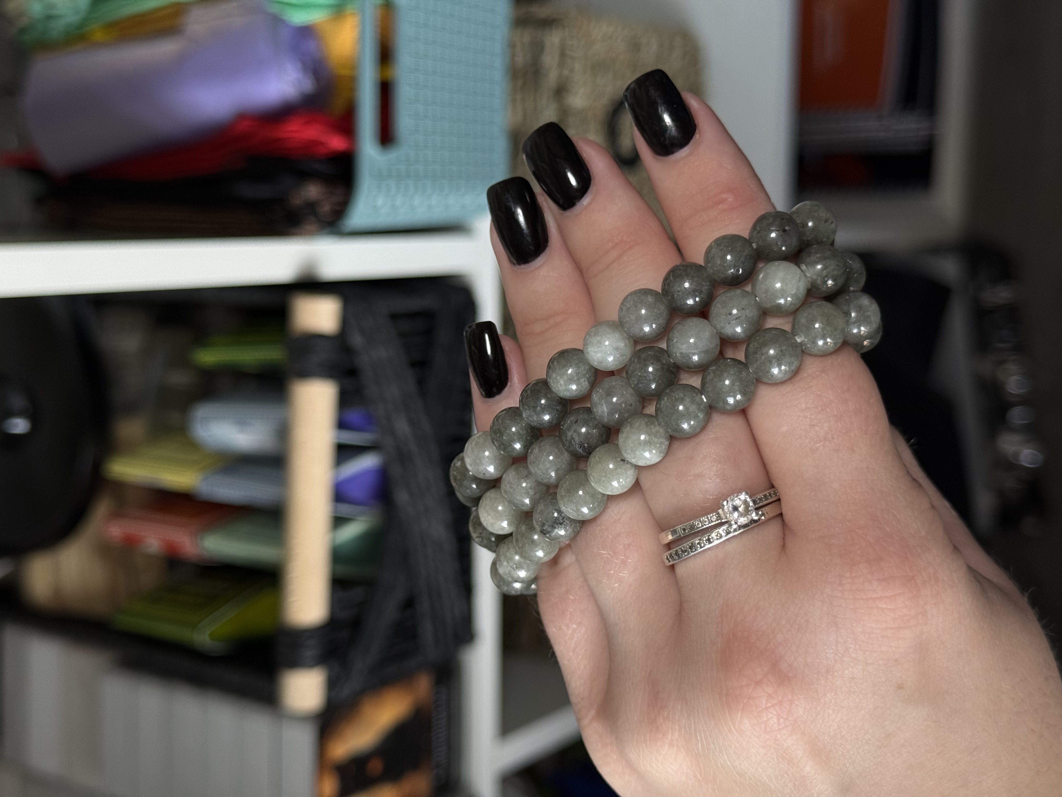 Браслет з натурального каменю Лабрадор