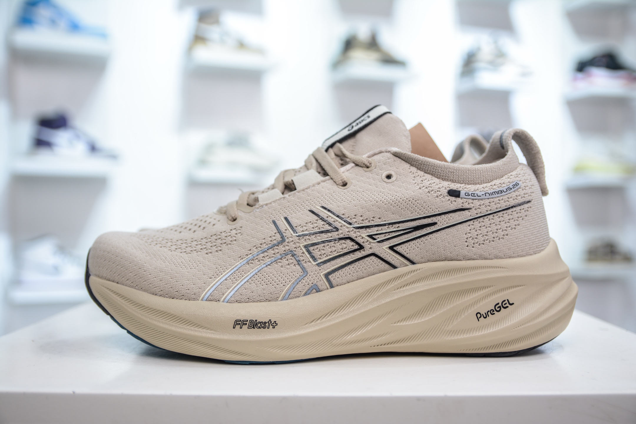 Asics GEL-Nimbus 26 1011B794-021