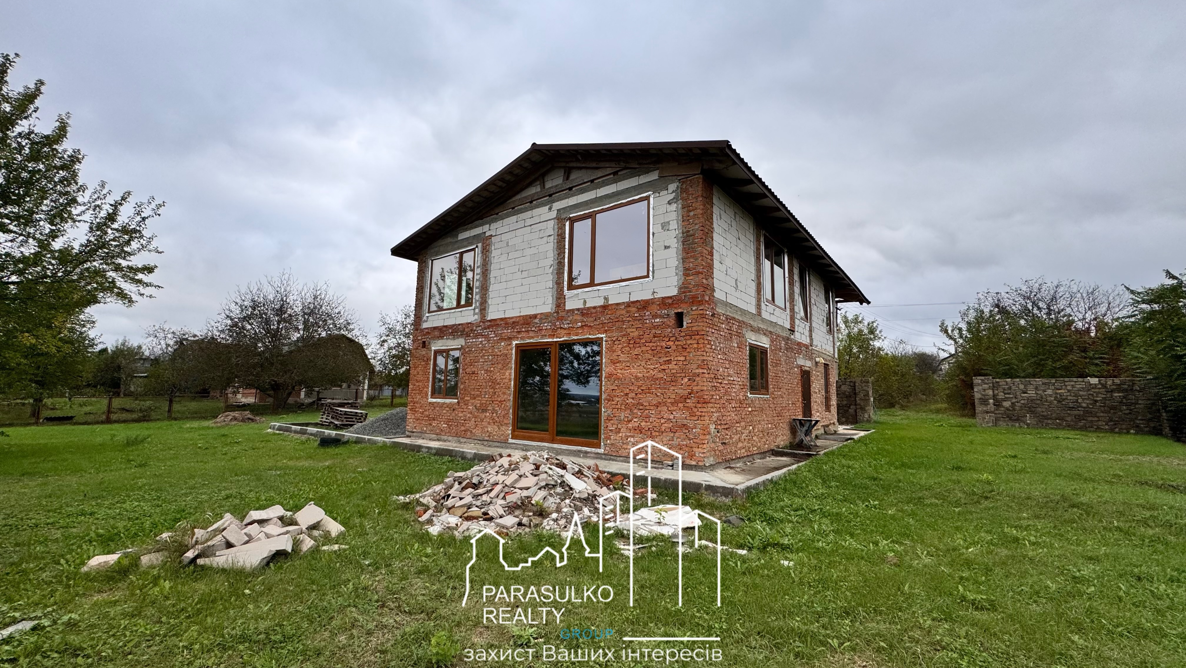 Будинок біля річки, с. Брага