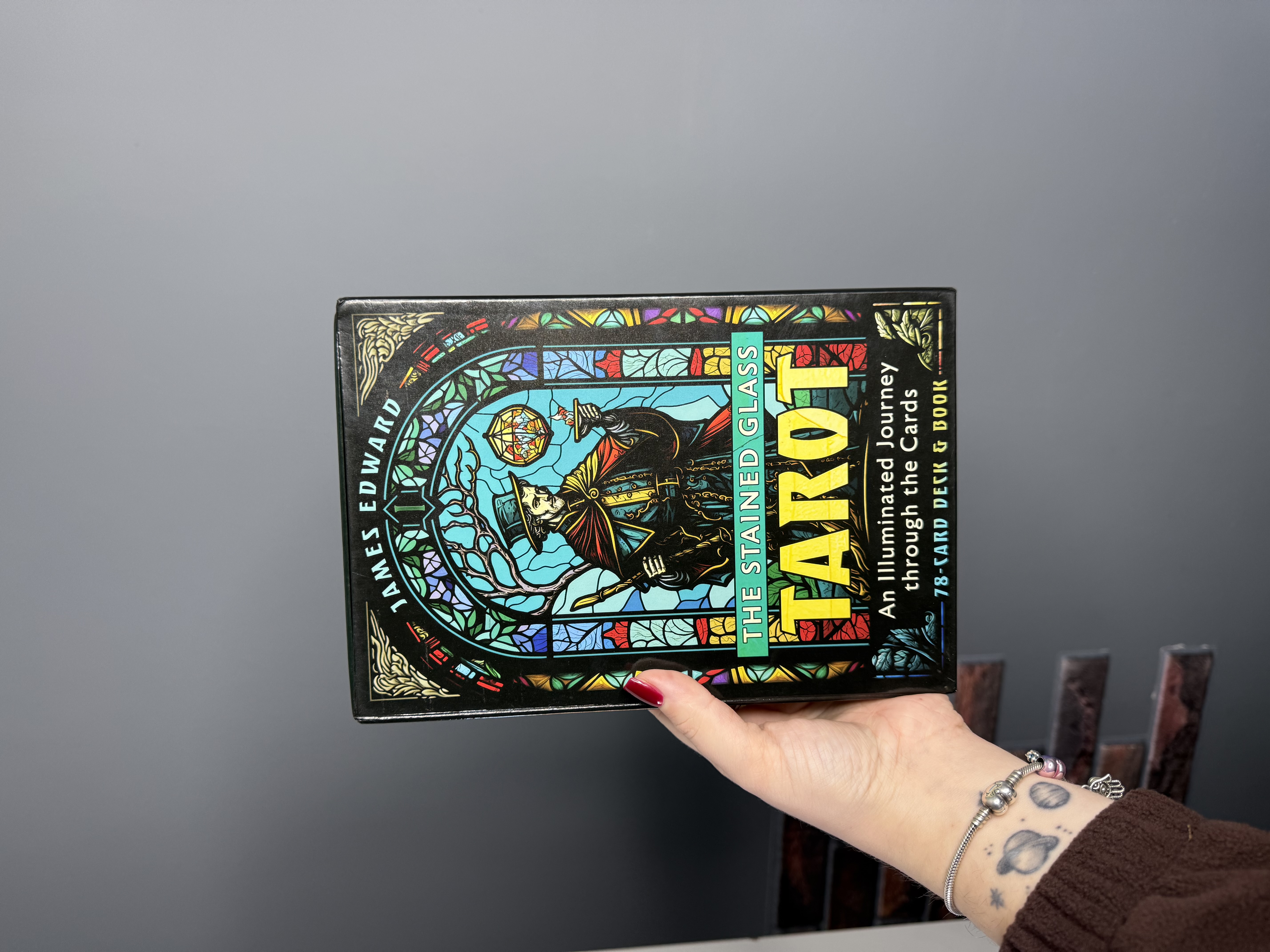 Оригінальна колода Таро Вітражів