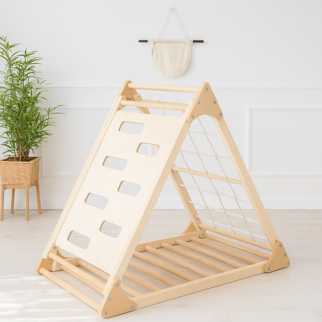 Pikler Dreieck Mia – Montessori Kletterdreieck aus Holz mit Netz & Leiter