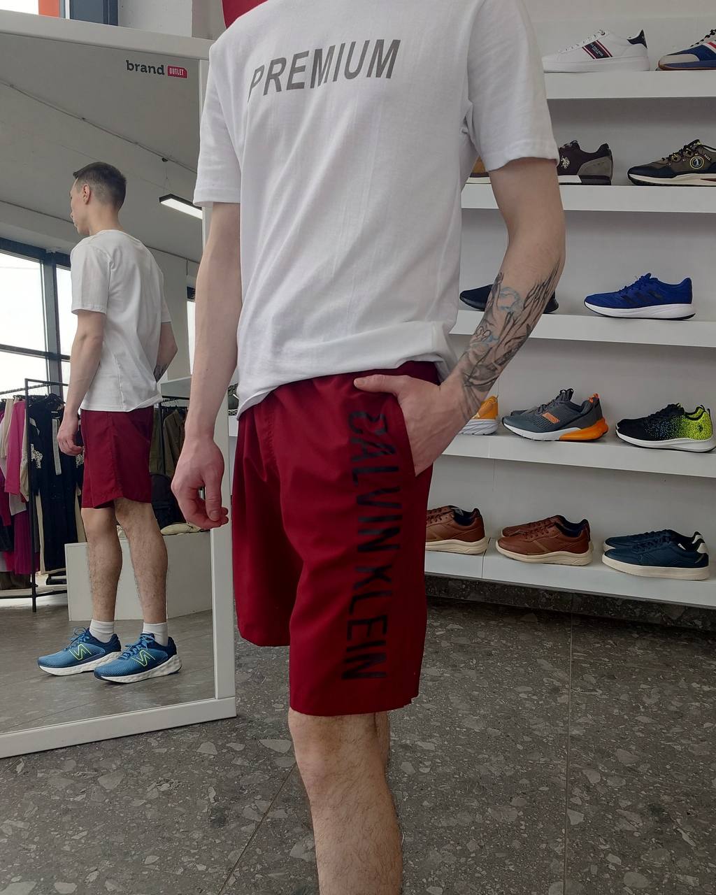 Шорти Calvin Klein (M)