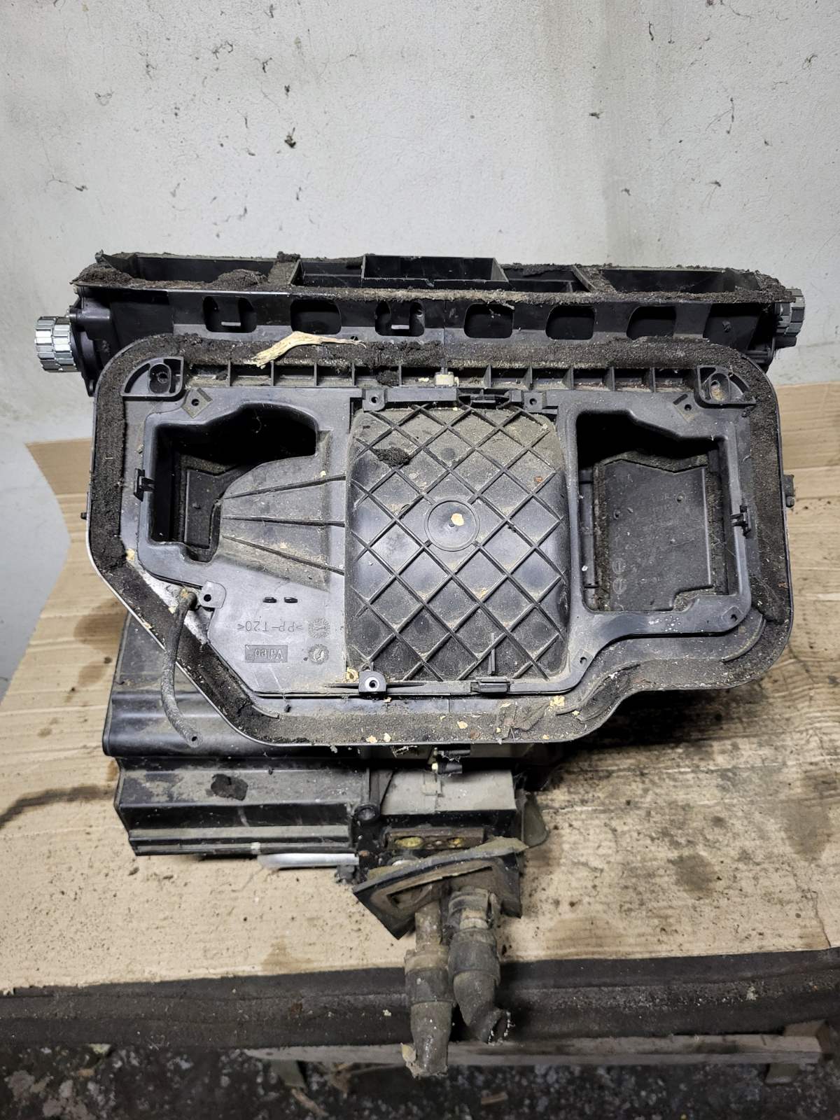 Корпус конденціонера (пічки) Opel Vectra B